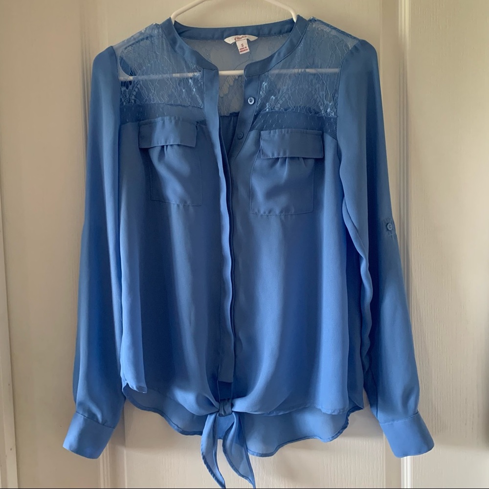 Tie front blue Candie’s blouse